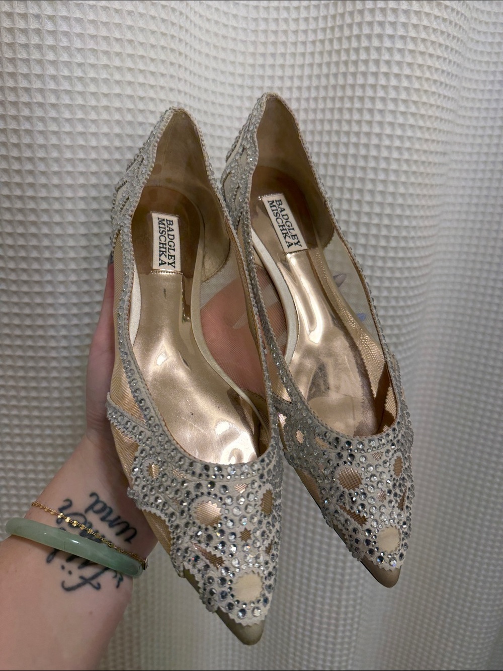 Badgley Mischka Champagne Crystal Pointed-Toe Flats - size 8